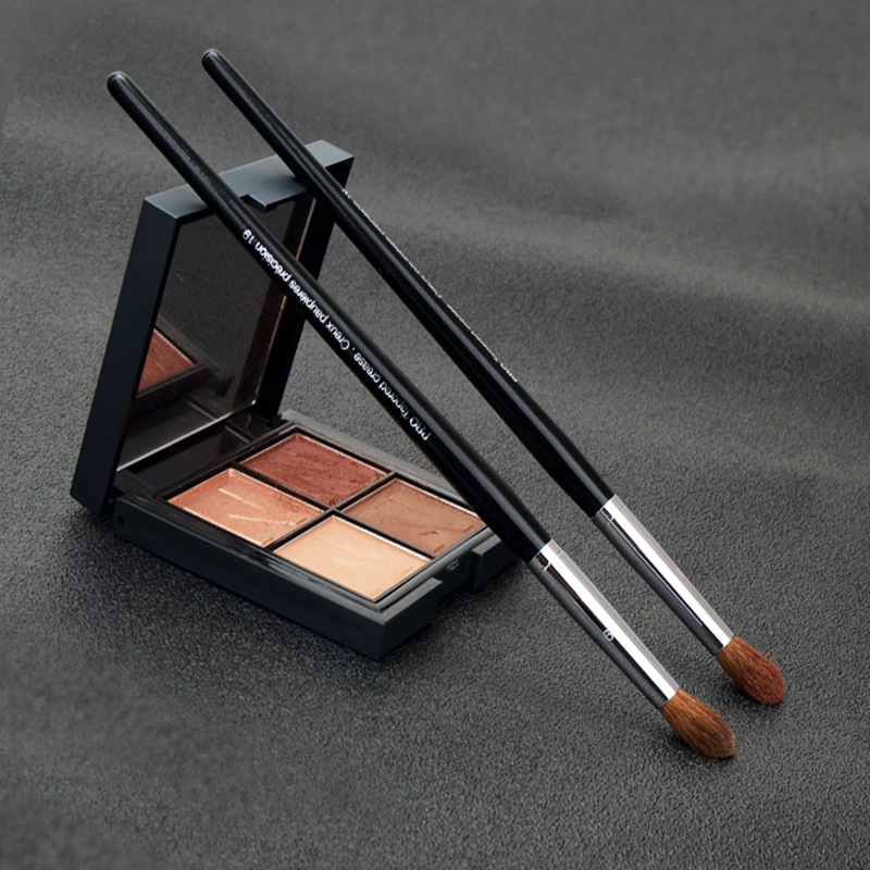 Professional Eyeshadow Brush T - Beauty Bay Makeup ulasan dan harga