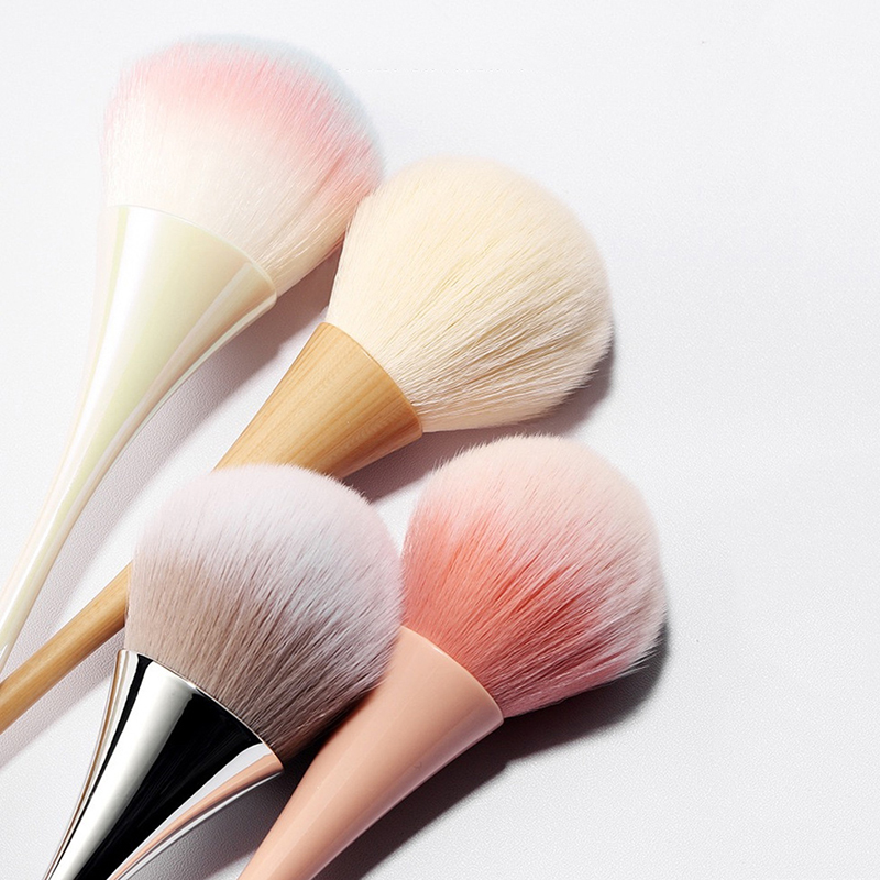 Dust Cleaning Nail Brush Manic - Beauty Flower Makeup ulasan dan harga